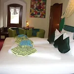 Kranenturm Otel