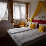 Kranenturm Otel
