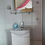 Kranenturm Otel 2*